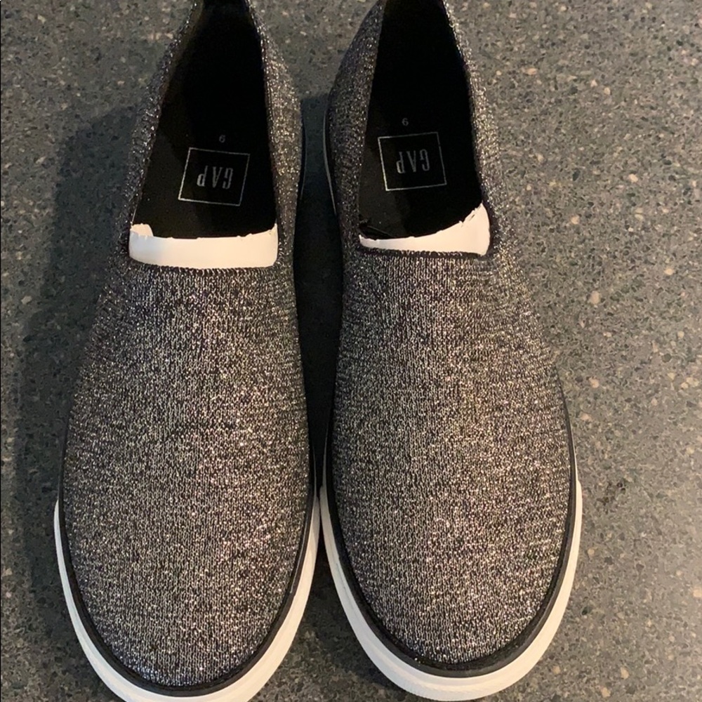 Gap slip on metallic slip on sneaker